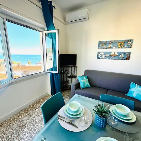 Londra - Bilocale Vista Mare * دْيانو مارينا