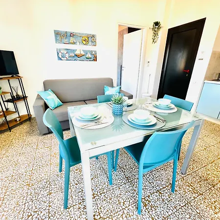 Londra - Bilocale Vista Mare دْيانو مارينا