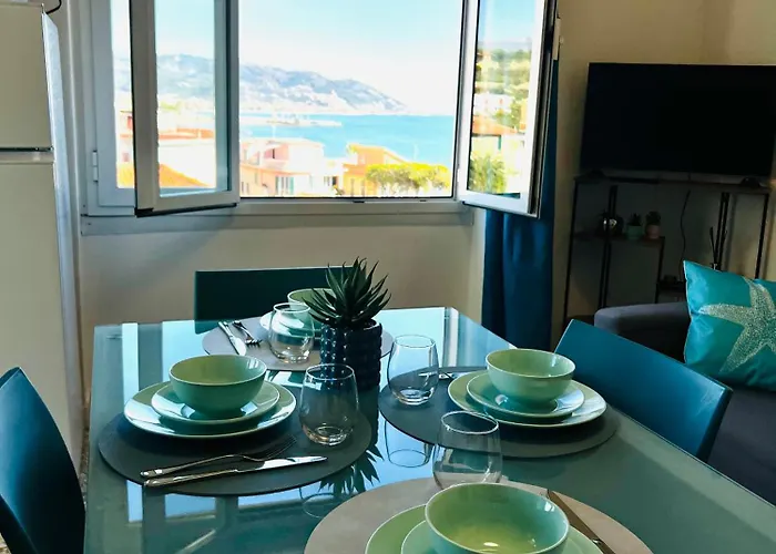 Londra - Bilocale Vista Mare دْيانو مارينا