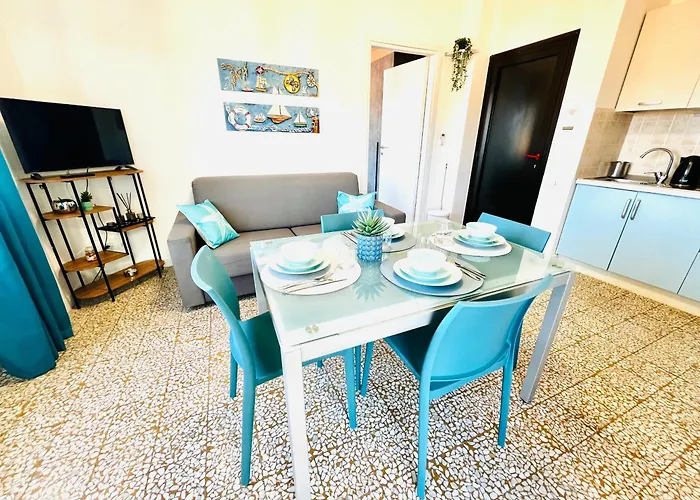 Londra - Bilocale Vista Mare دْيانو مارينا