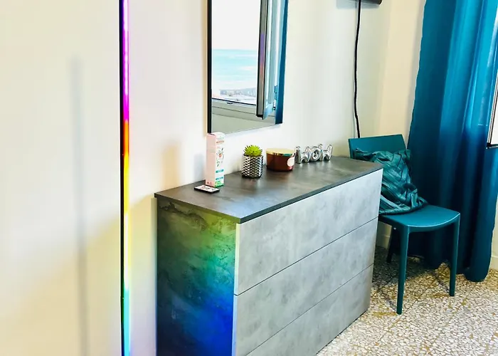 Londra - Bilocale Vista Mare * دْيانو مارينا